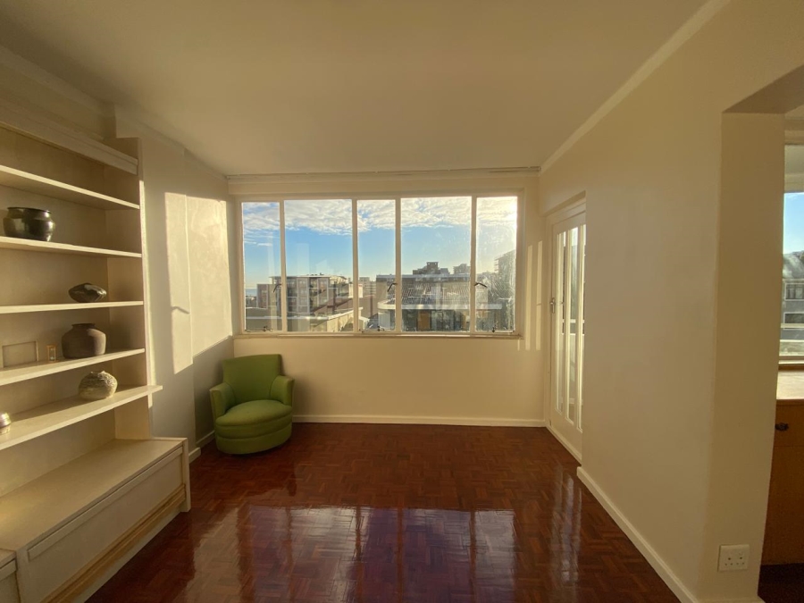 To Let 2 Bedroom Property for Rent in Sea Point Western Cape